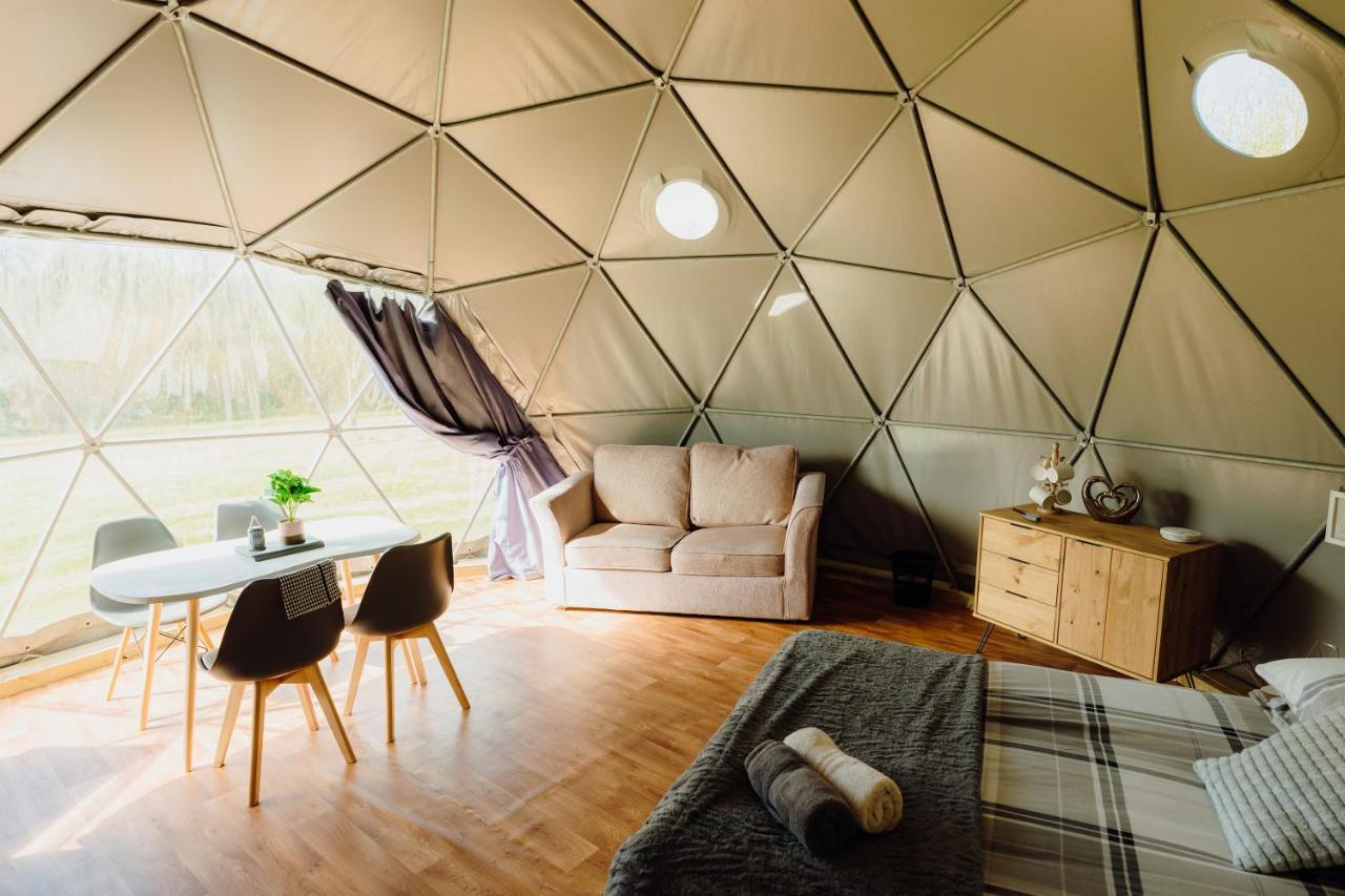 Beavers Retreat Glamping Luxe tent